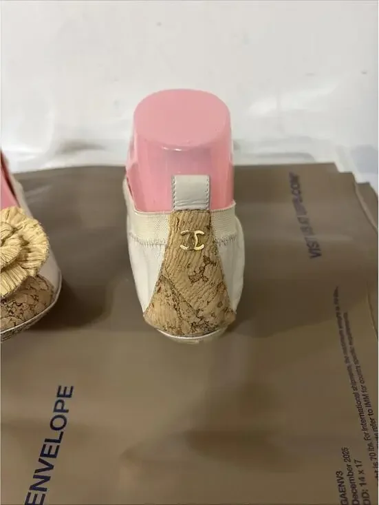 Chanel Lamskin Ballet Interlocking CC Logo Cork Toe Flats 39 Beautiful - Picture 9 of 12